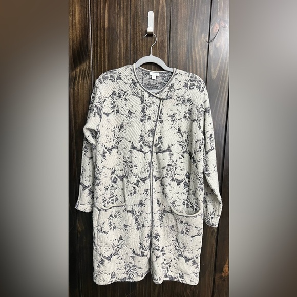 J. JILL White Gray Long Sleeve Jacquard Topper Longline Coat Jacket Size:Small - Picture 3 of 15